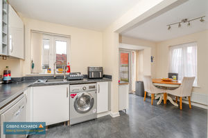 Kitchen/Diner- click for photo gallery